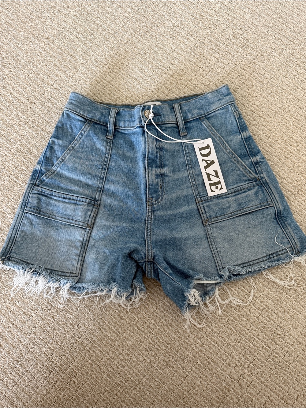 DAZE • The Knockout Cargo Denim Shorts
